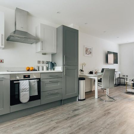 Central 2 Double Bedroom Flat With Parking Борнмут Экстерьер фото