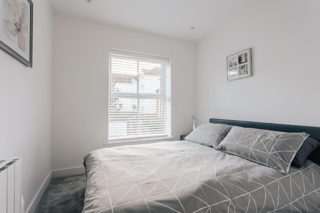 Central 2 Double Bedroom Flat With Parking Борнмут Экстерьер фото